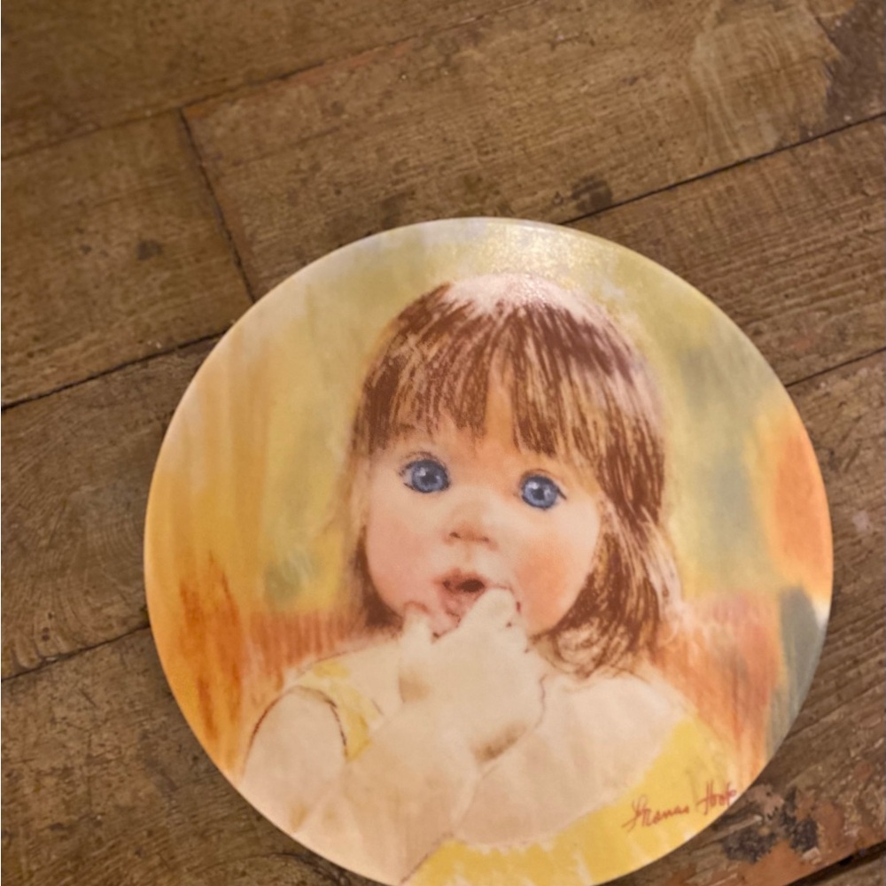 Fascination collector plate